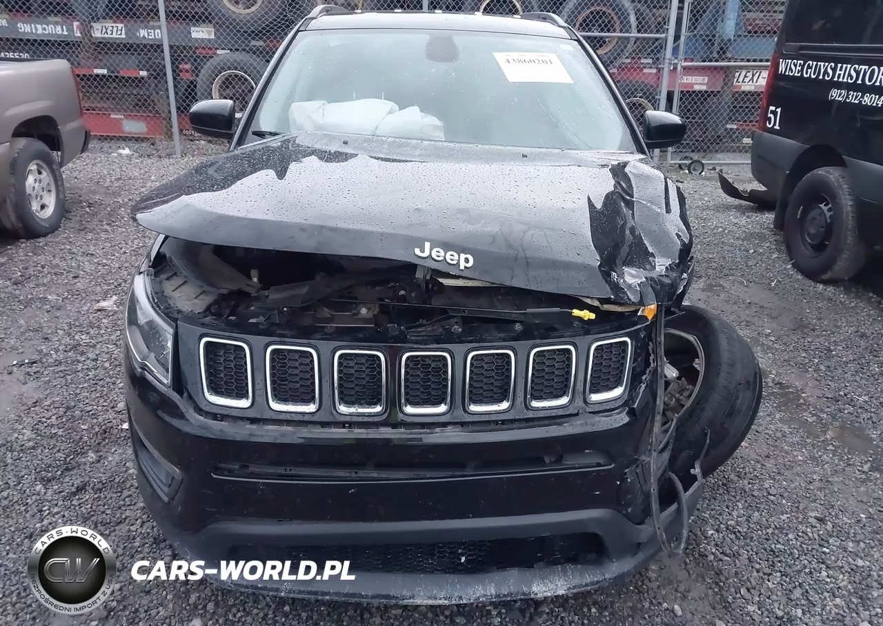 2018 Jeep Compass Latitude 4X4 VIN:3C4NJDBB6JT250081 - 6