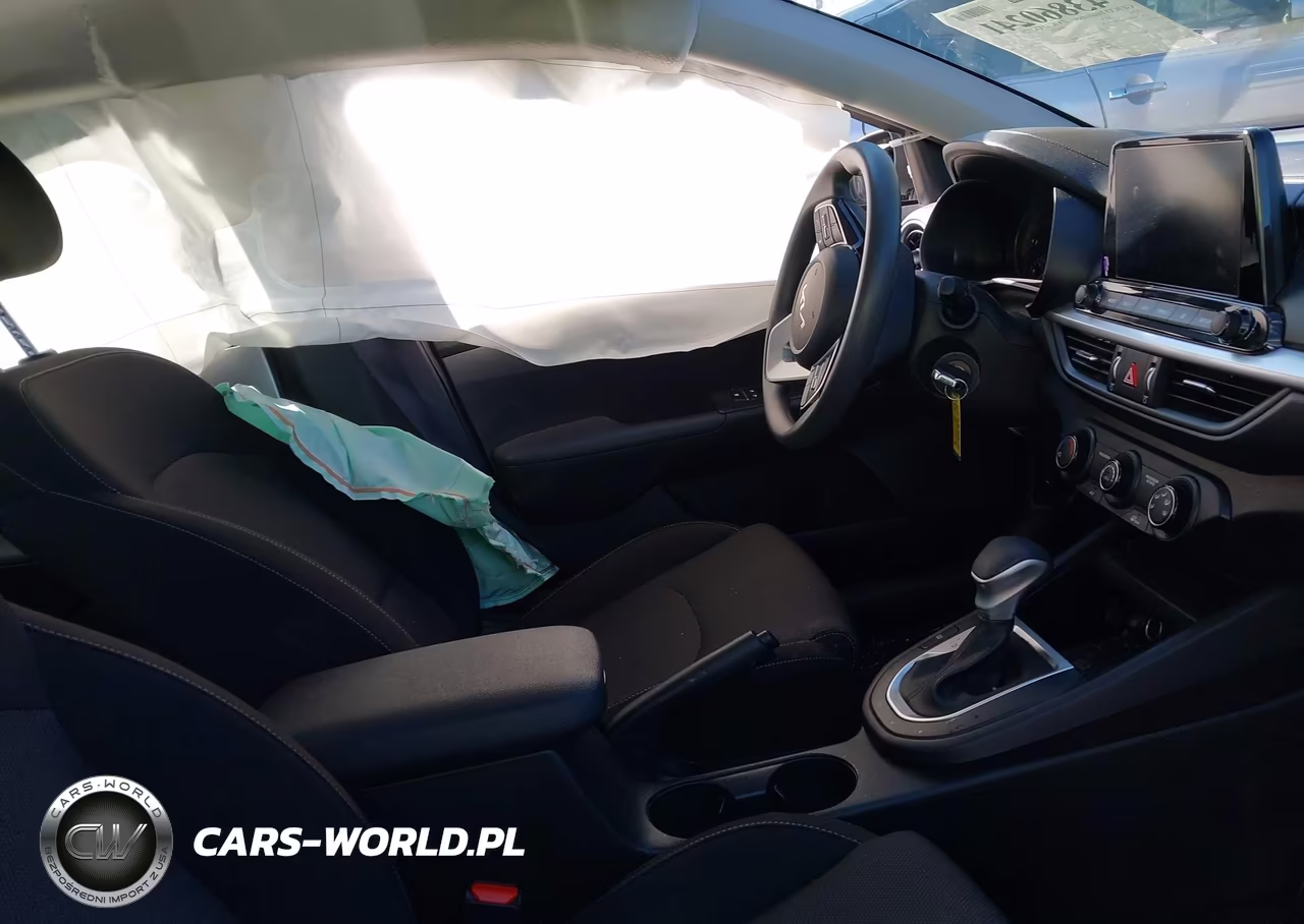 2024 Kia Forte Lxs VIN:3KPF24AD7RE710238 - 5