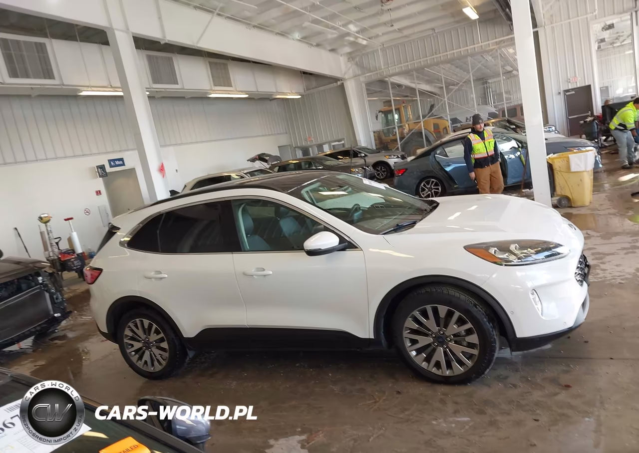 2020 Ford Escape Titanium Hybrid VIN:1FMCU0DZ9LUC63428 - 13