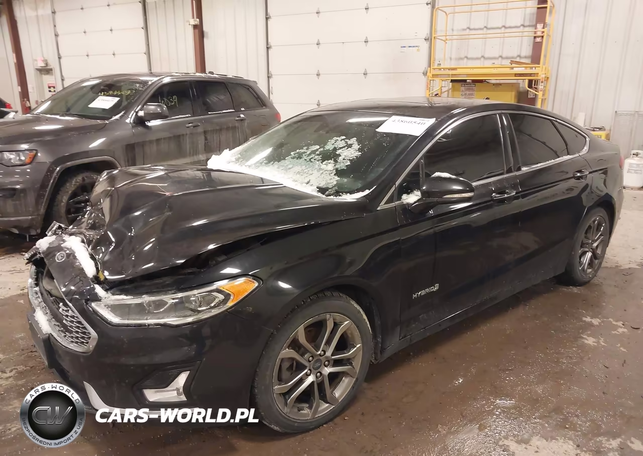 2019 Ford Fusion Hybrid Titanium VIN:3FA6P0RU1KR223717 - 2