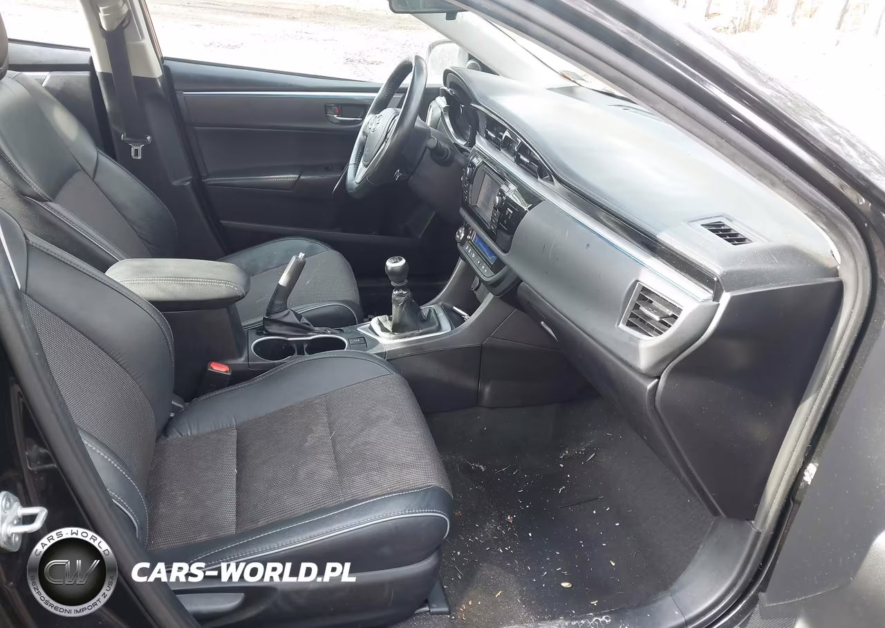 2015 Toyota Corolla S Plus VIN:2T1BURHE7FC264803 - 5