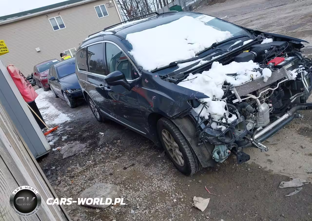 2020 Chrysler Pacifica Touring L