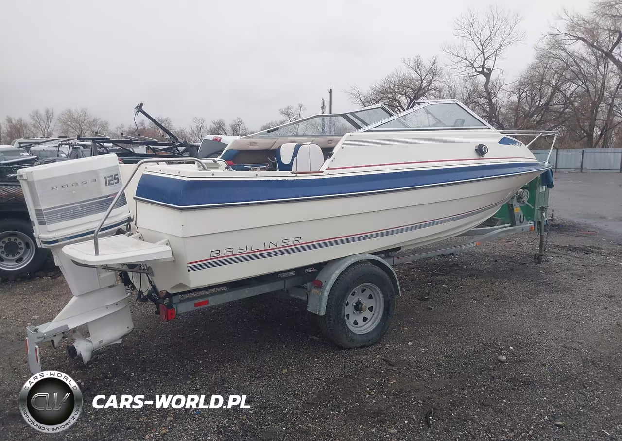 1985 Bayliner Capri VIN:BL3C74CJC585 - 4