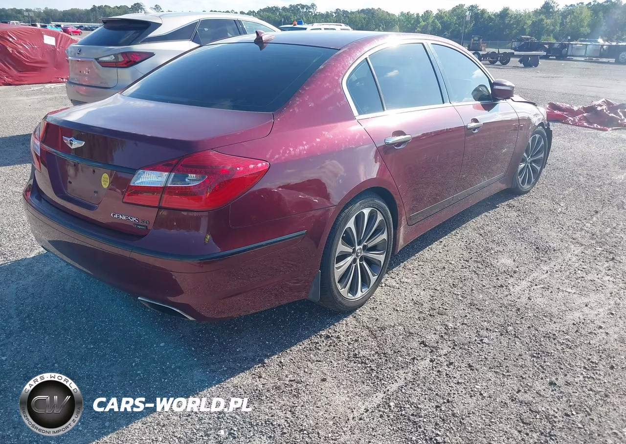 2013 Hyundai Genesis 5.0 R-Spec VIN:KMHGC4DH7DU230318 - 4