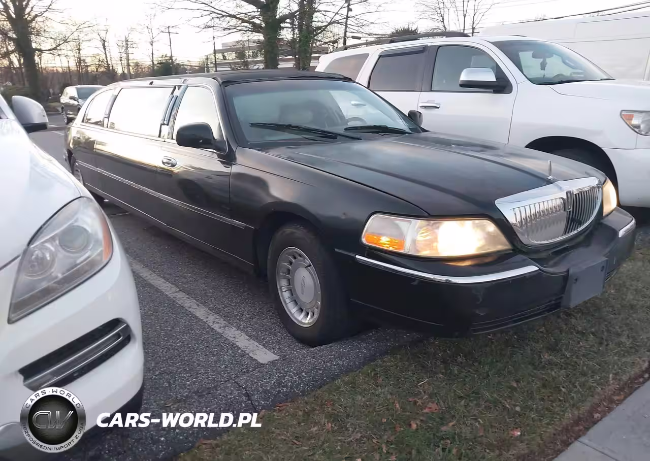 2001 Lincoln Town Car Executive