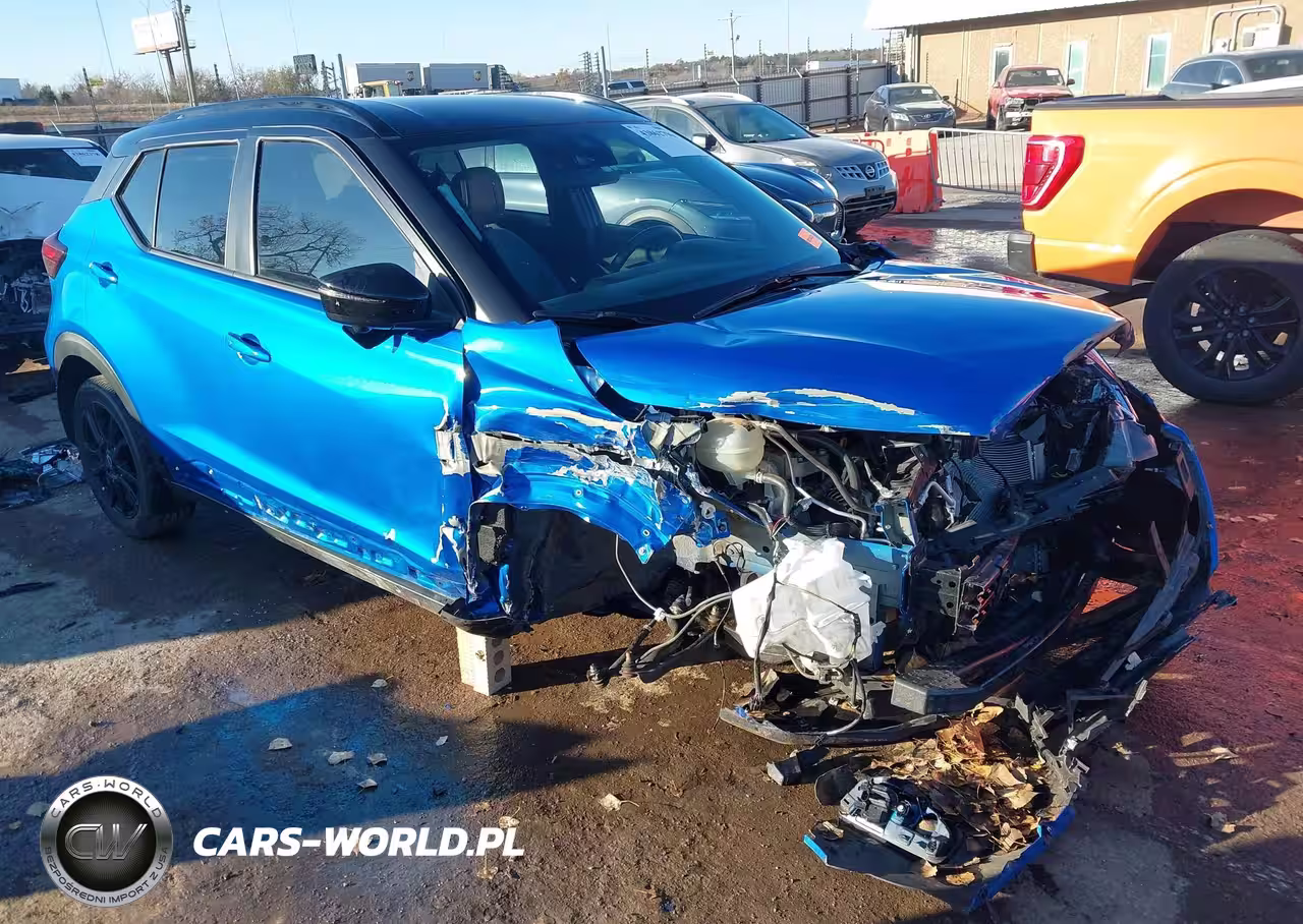 2023 Nissan Kicks Sr Xtronic Cvt