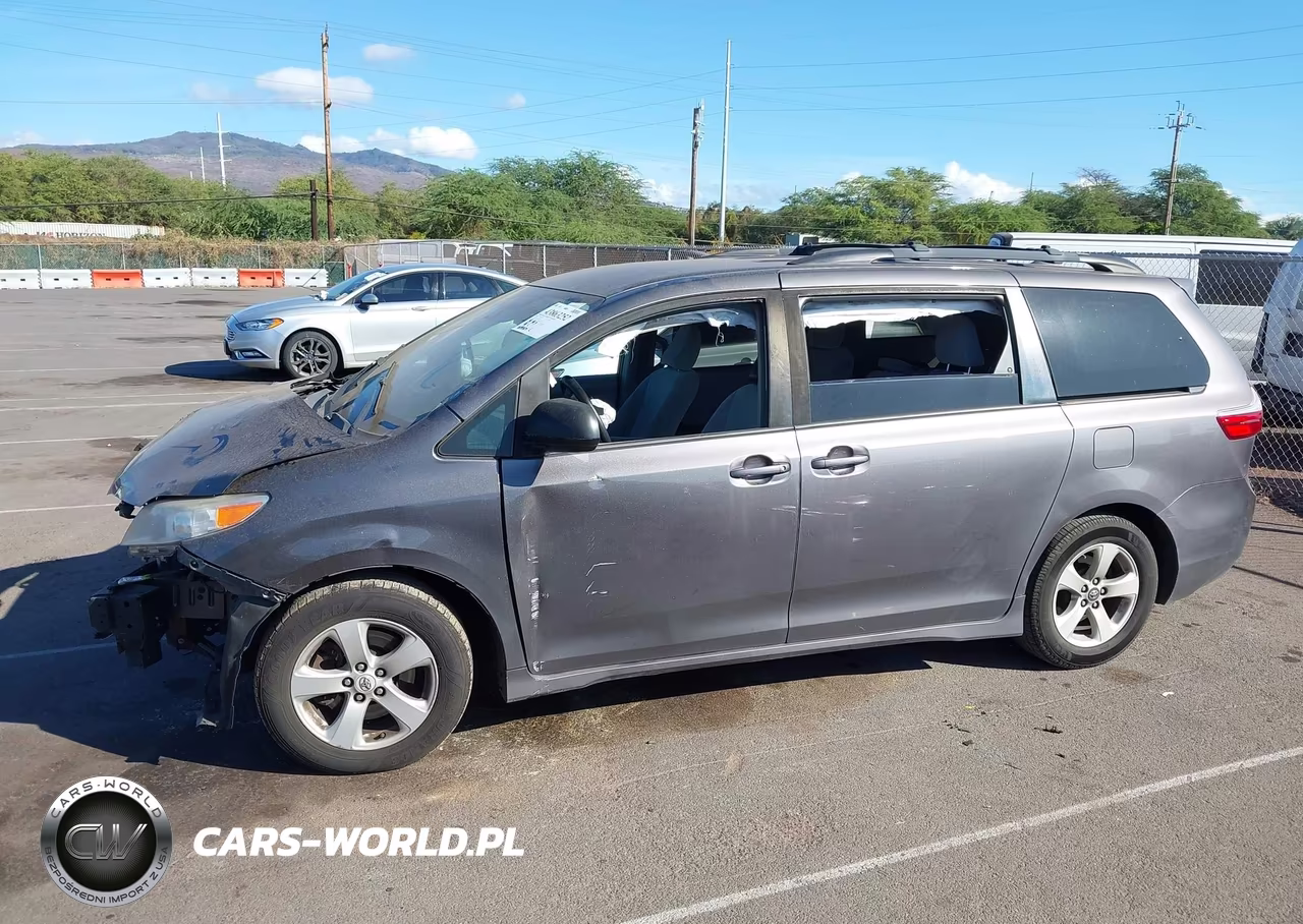 2019 Toyota Sienna Le 8 Passenger VIN:5TDKZ3DC5KS007918 - 6