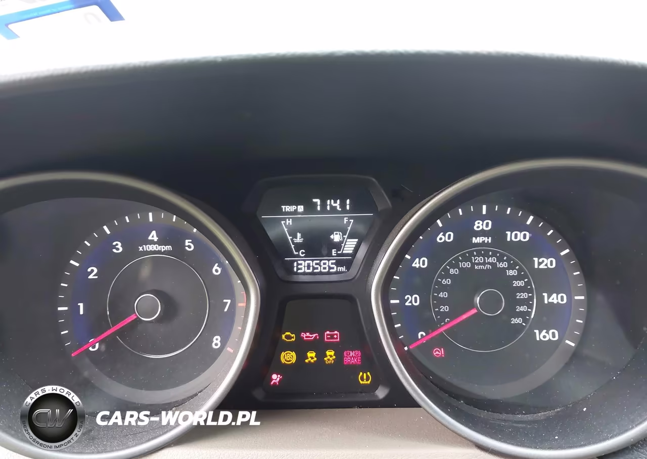 2016 Hyundai Elantra Value Edition VIN:5NPDH4AE9GH717120 - 14