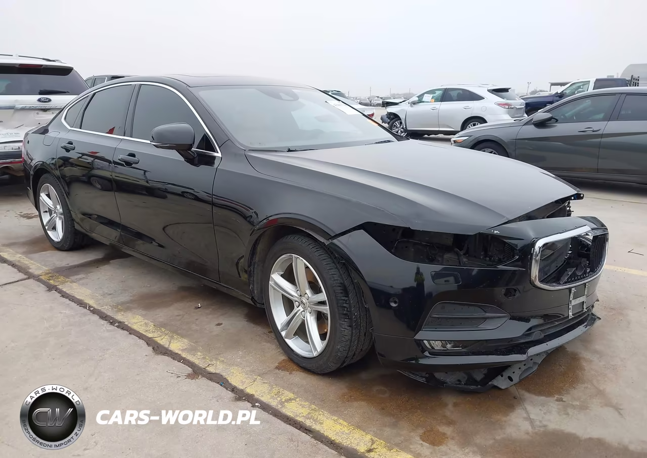2017 Volvo S90 T5 Momentum
