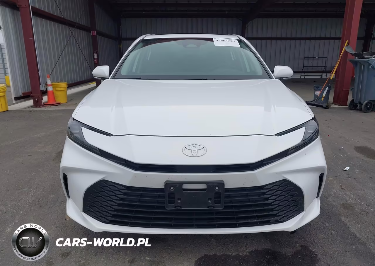 2025 Toyota Camry Le VIN:4T1DAACK0SU508848 - 12