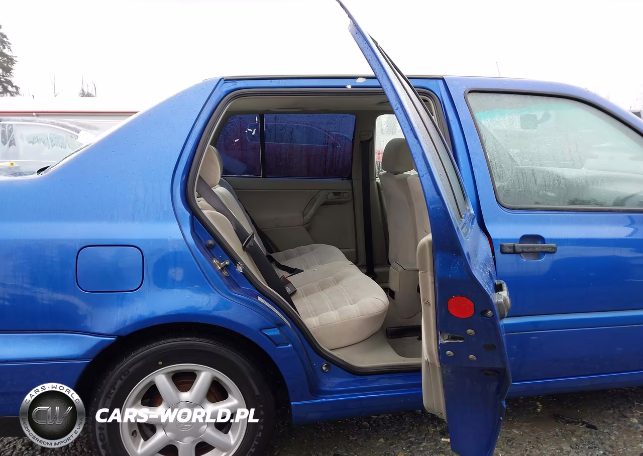 1998 Volkswagen Jetta Gls VIN:3VWSA81H6WM153915 - 8