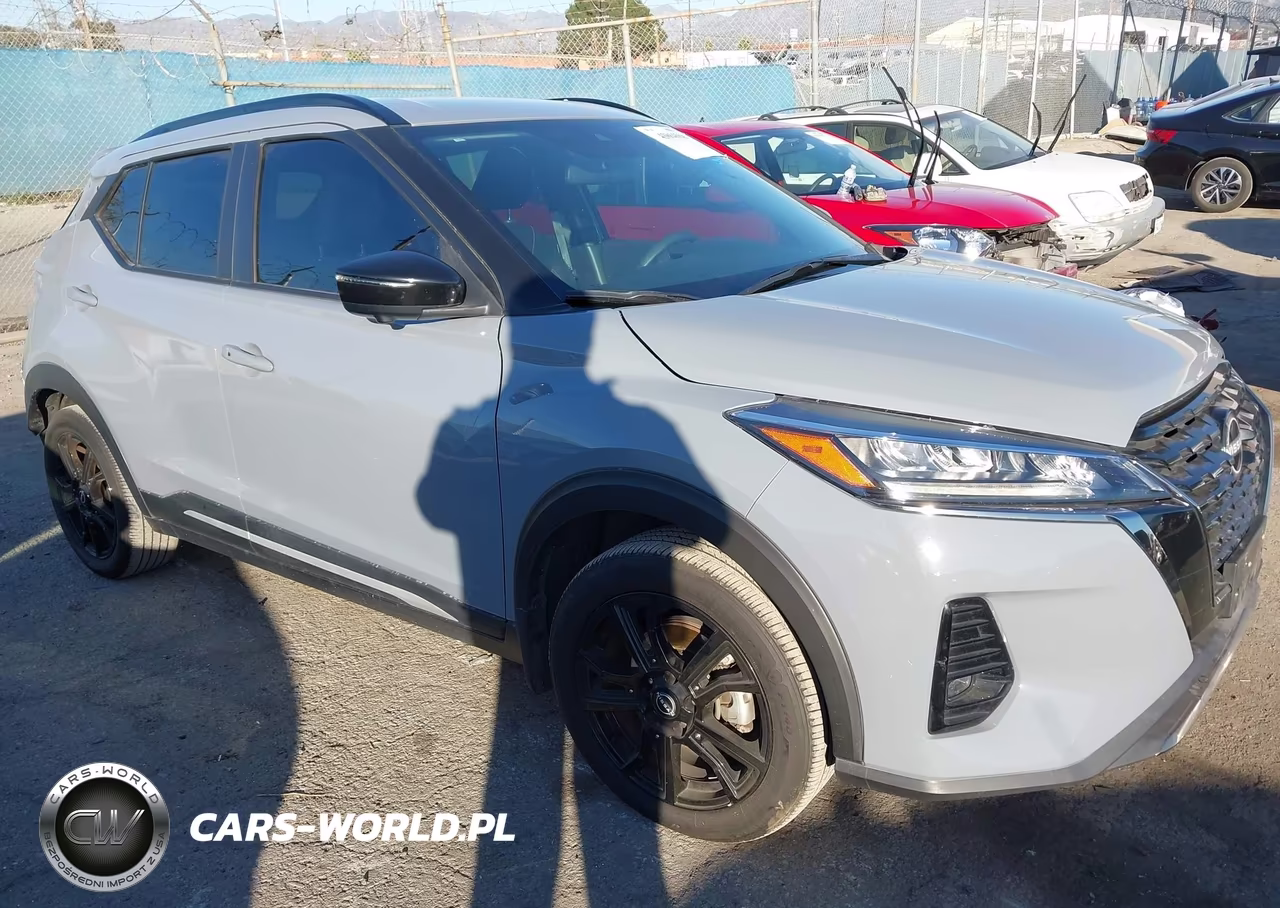 2024 Nissan Kicks Sr Xtronic Cvt
