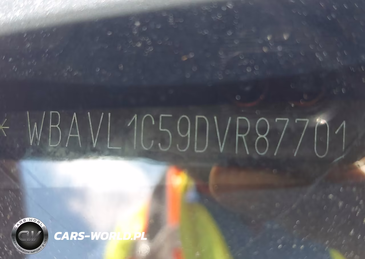 2013 BMW X1 xDrive28I VIN:WBAVL1C59DVR87701 - 12