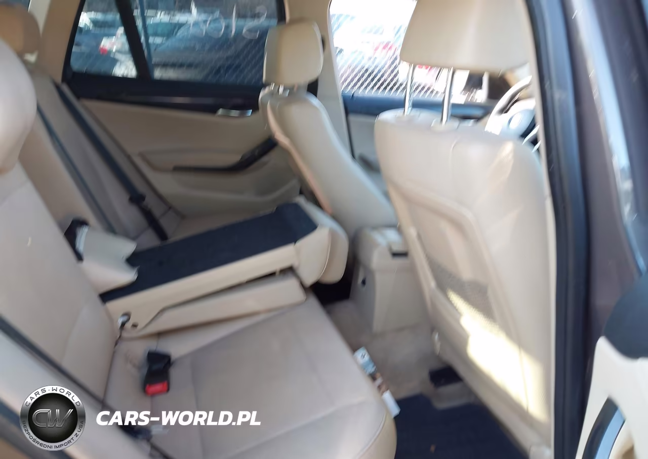 2013 BMW X1 xDrive28I VIN:WBAVL1C59DVR87701 - 8