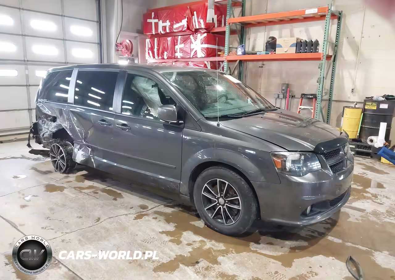 2016 Dodge Grand Caravan R-T
