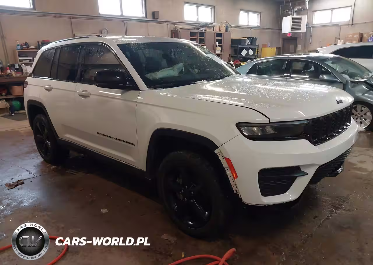 2023 Jeep Grand Cherokee Altitude 4X4