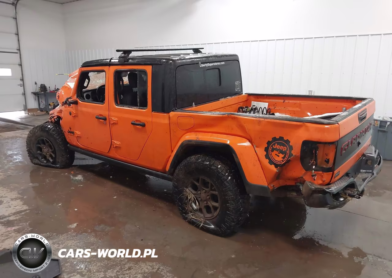 2025 Jeep Gladiator Willys VIN:1C6PJTAG5SL523399 - 3