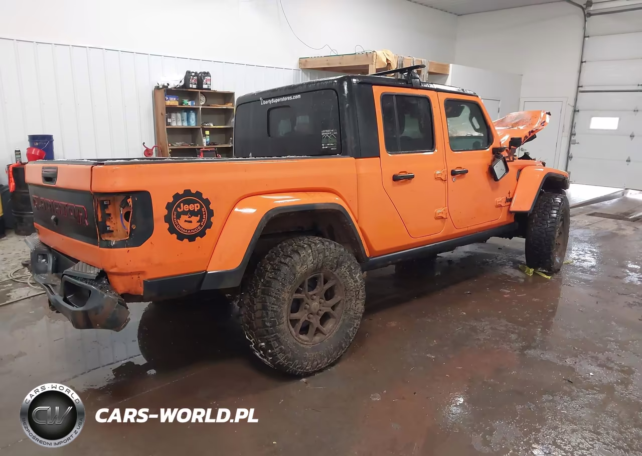 2025 Jeep Gladiator Willys VIN:1C6PJTAG5SL523399 - 4