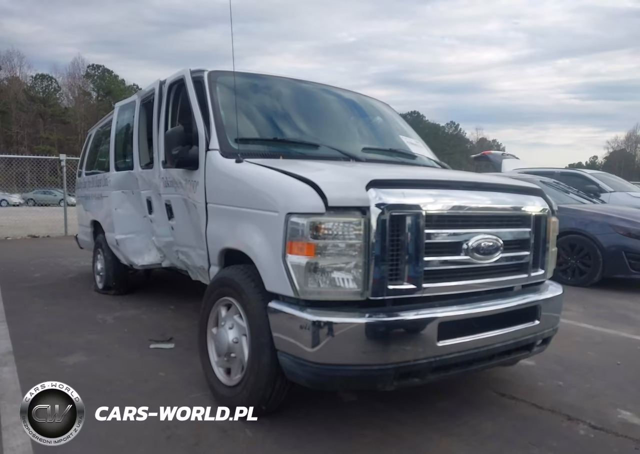 2011 Ford E-350 Super Duty Xlt