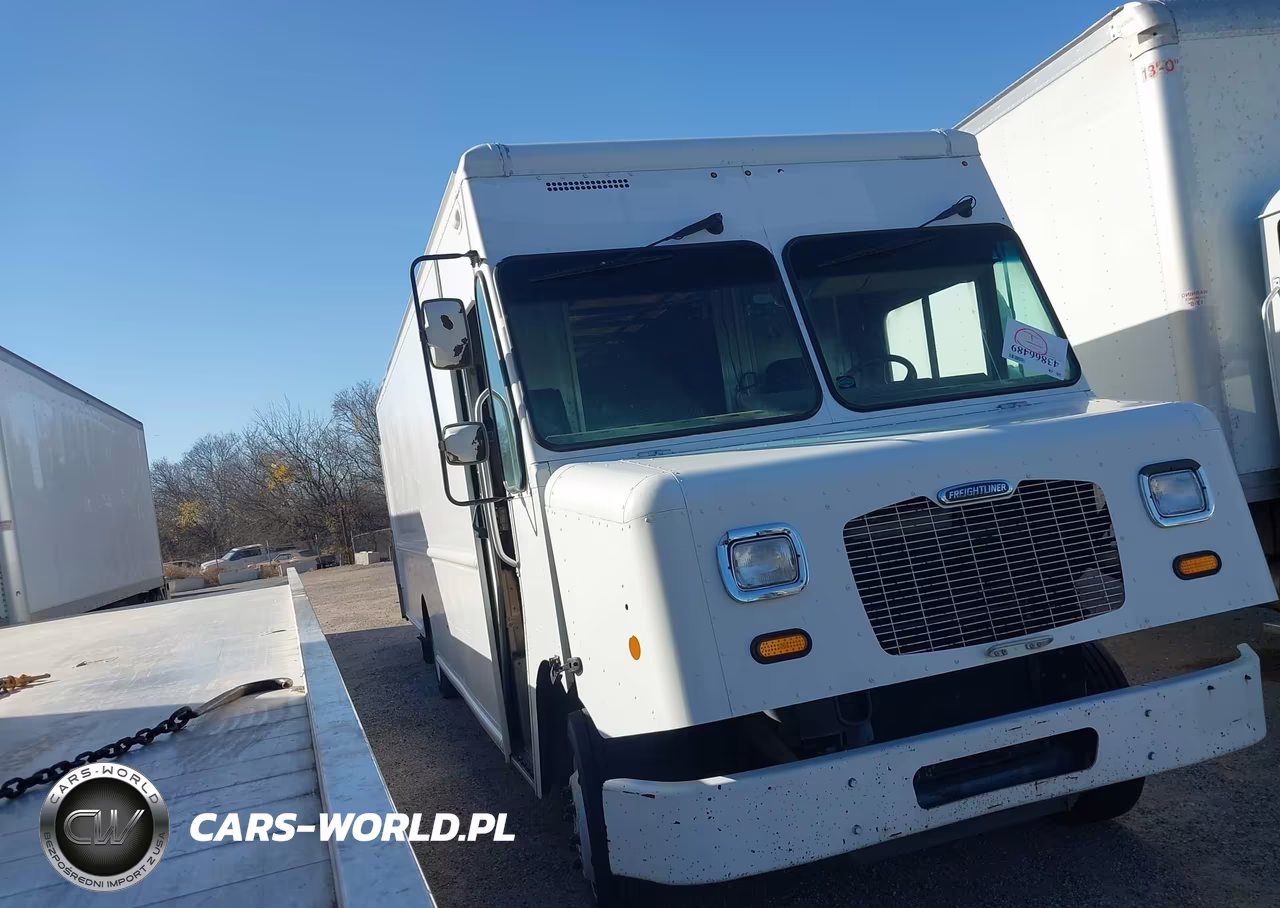 2014 Freightliner Chassis M Line Walk-In Van – zdjęcie 1 z 15