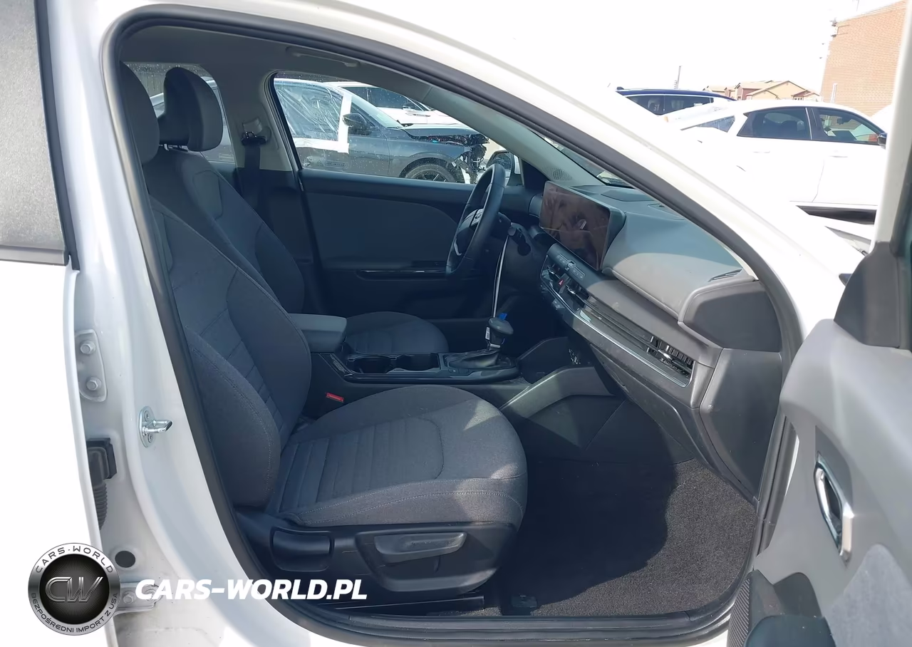 2025 Kia K4 Ex VIN:3KPFU4DEXSE030399 - 5