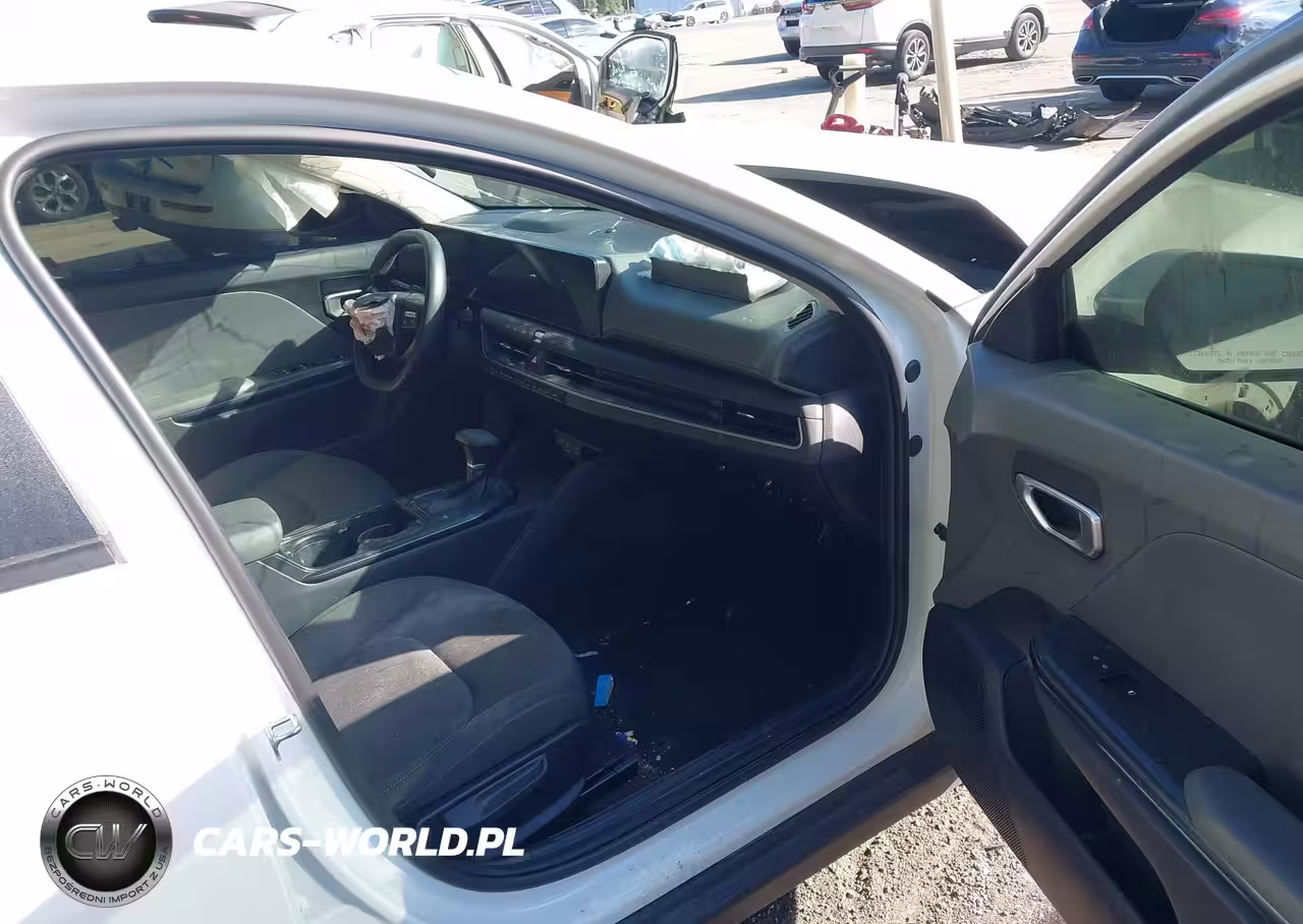 2025 Kia K4 Lx VIN:3KPFT4DE7SE136912 - 5