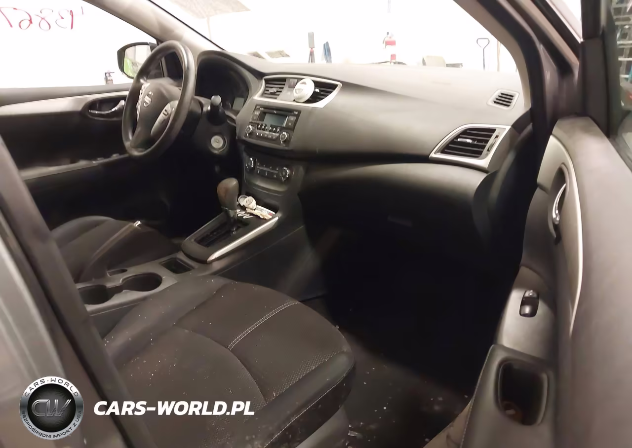 2017 Nissan Sentra S VIN:3N1AB7AP8HY221143 - 5