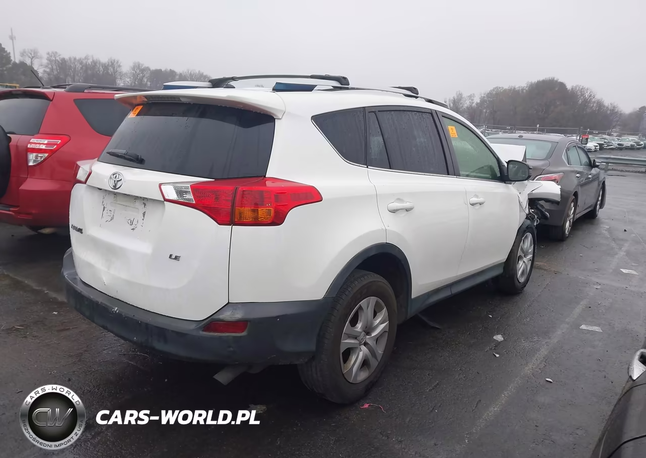 2015 Toyota Rav4 Le VIN:JTMZFREV7FJ051366 - 4