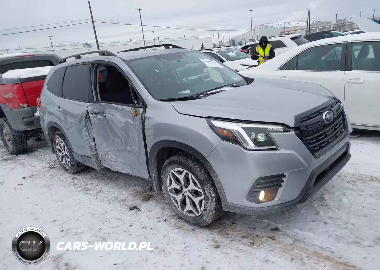 2023 Subaru Forester Premium