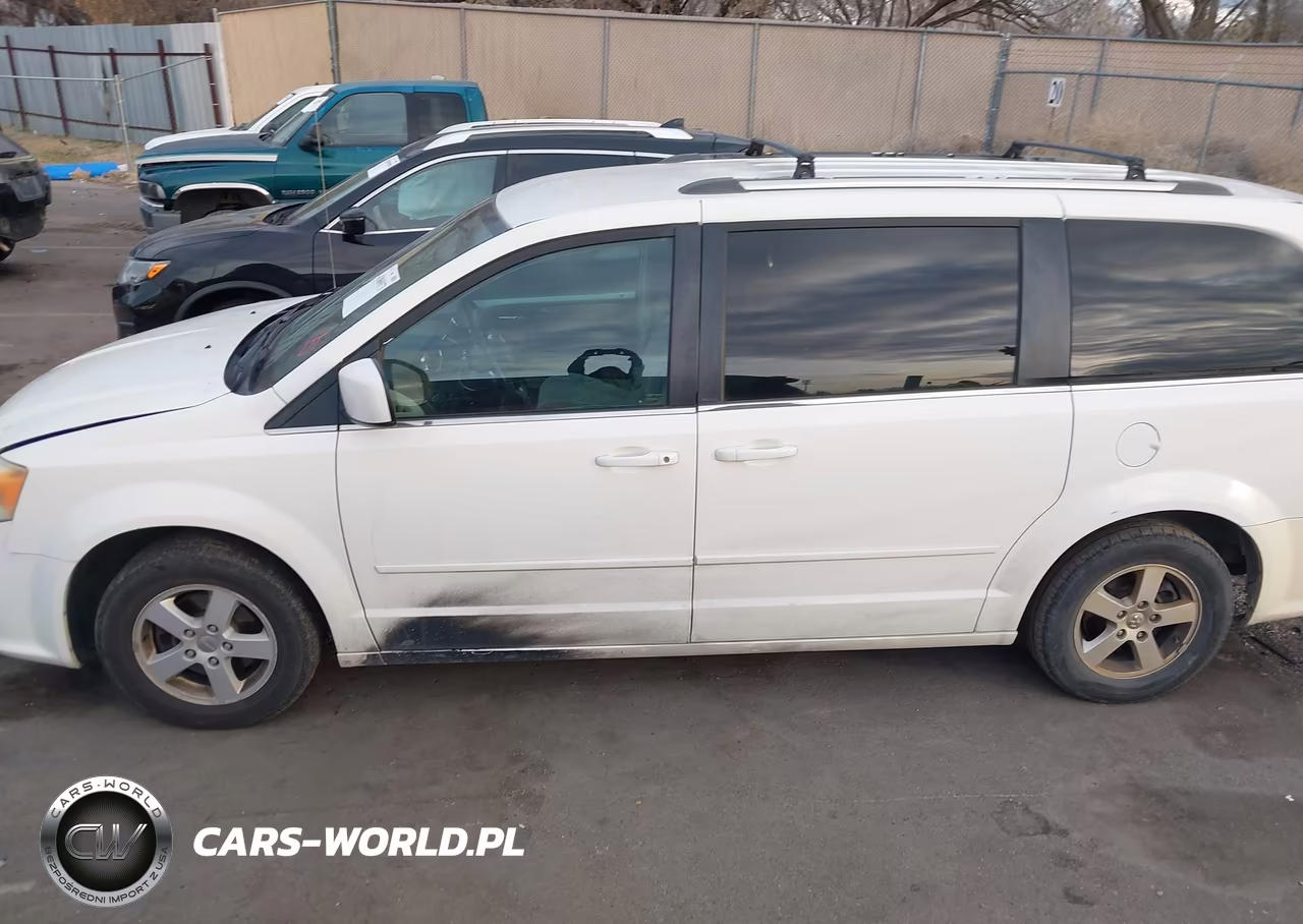2011 Dodge Grand Caravan Crew VIN:2D4RN5DG6BR750981 - 14
