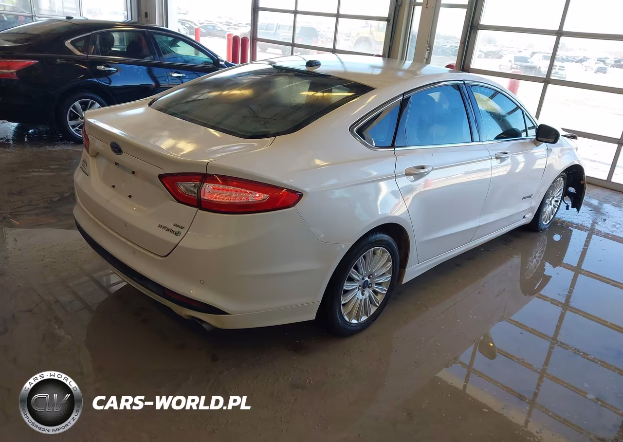 2013 Ford Fusion Hybrid Se VIN:3FA6P0LU7DR375237 - 4