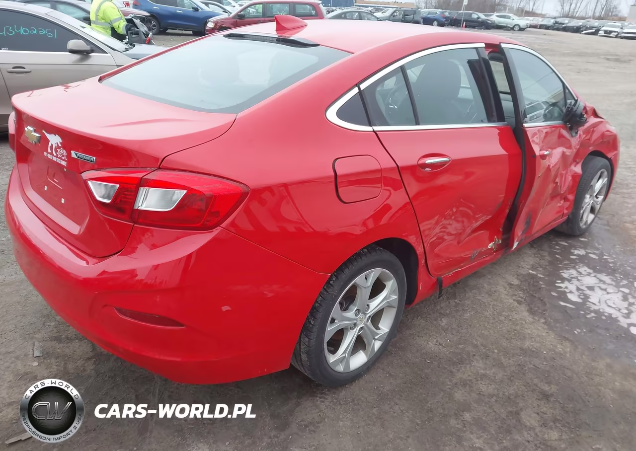 2017 Chevrolet Cruze Premier Auto VIN:1G1BF5SM1H7217458 - 4