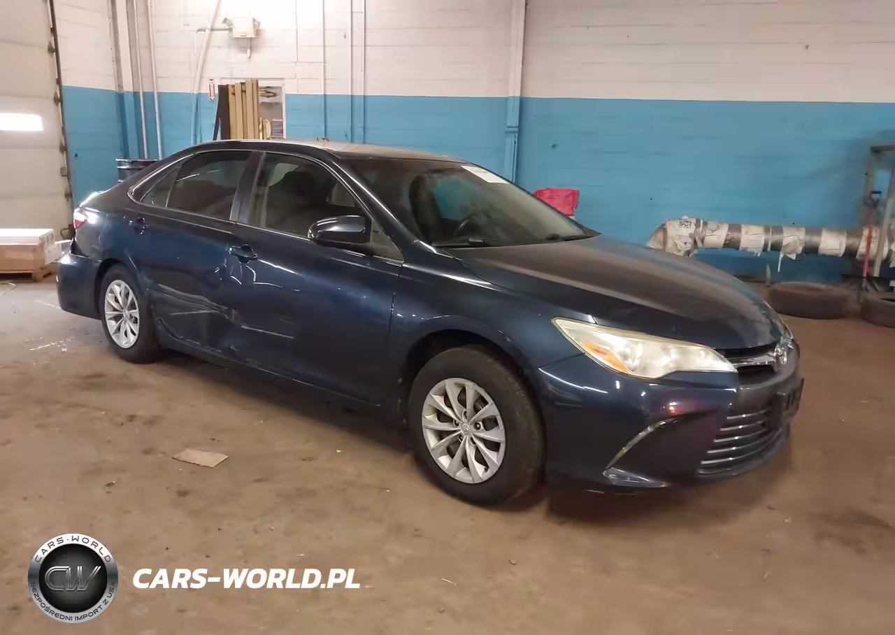 2016 Toyota Camry Le