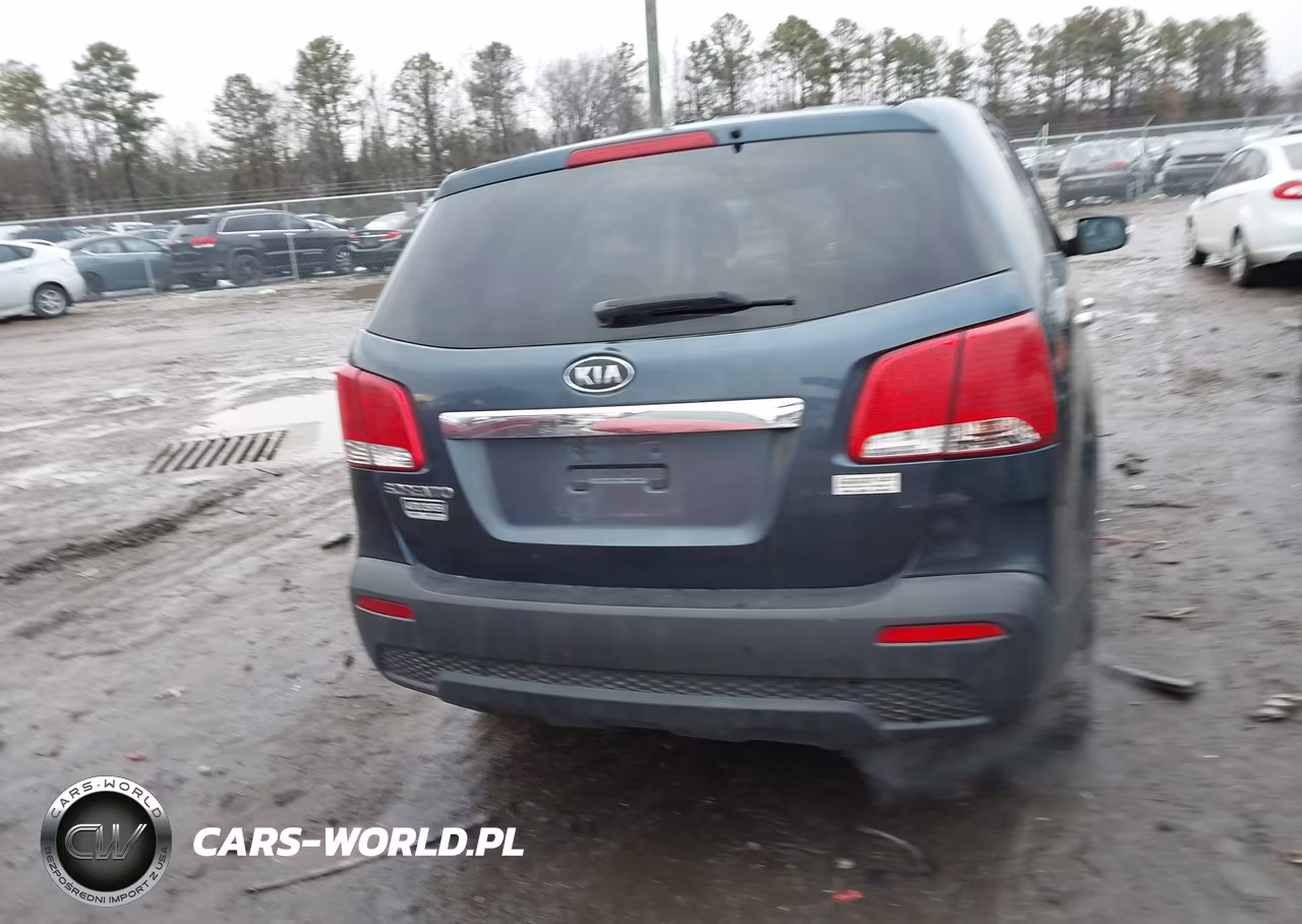 2011 Kia Sorento Lx VIN:5XYKTCA15BG015812 - 16