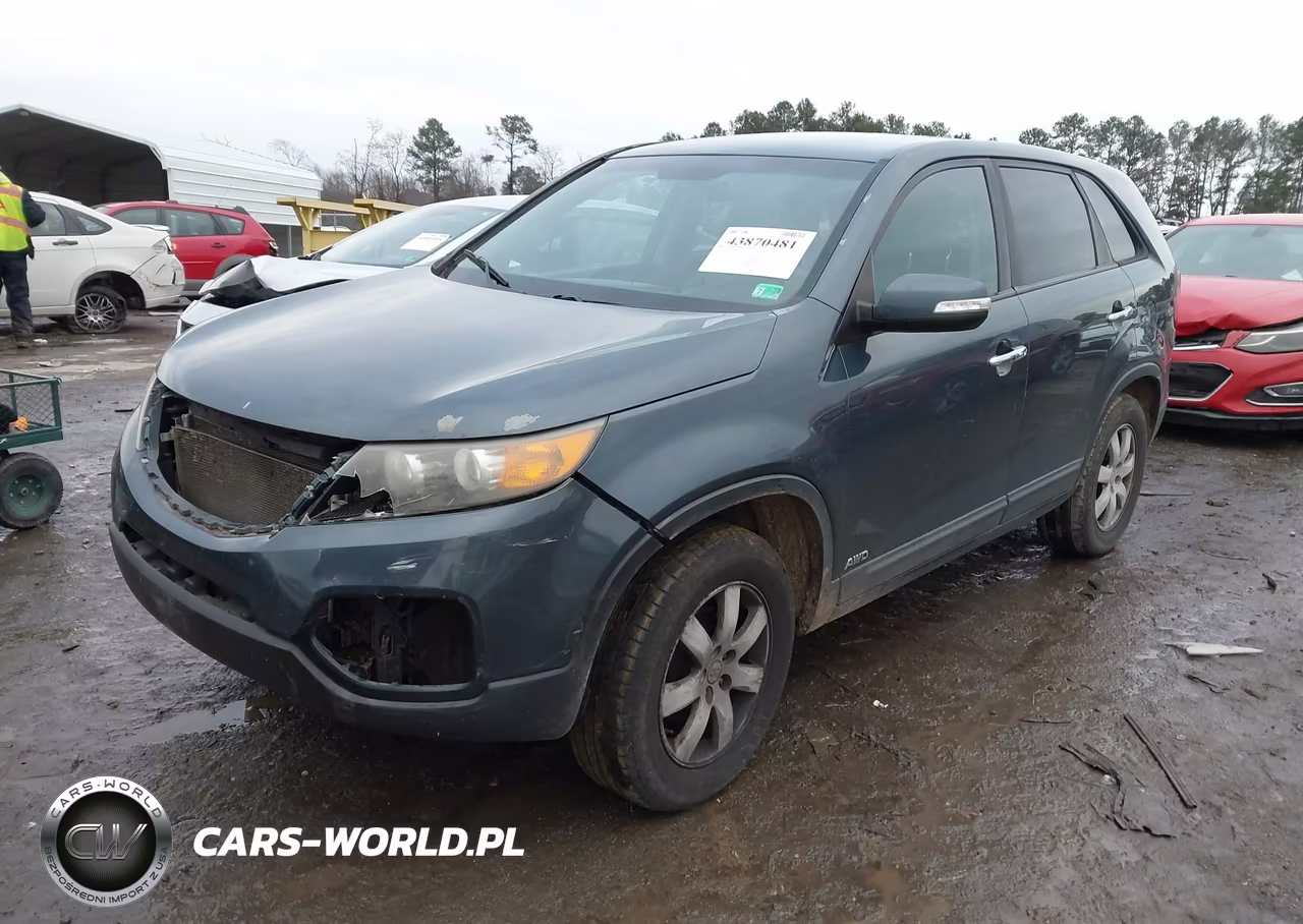 2011 Kia Sorento Lx VIN:5XYKTCA15BG015812 - 2