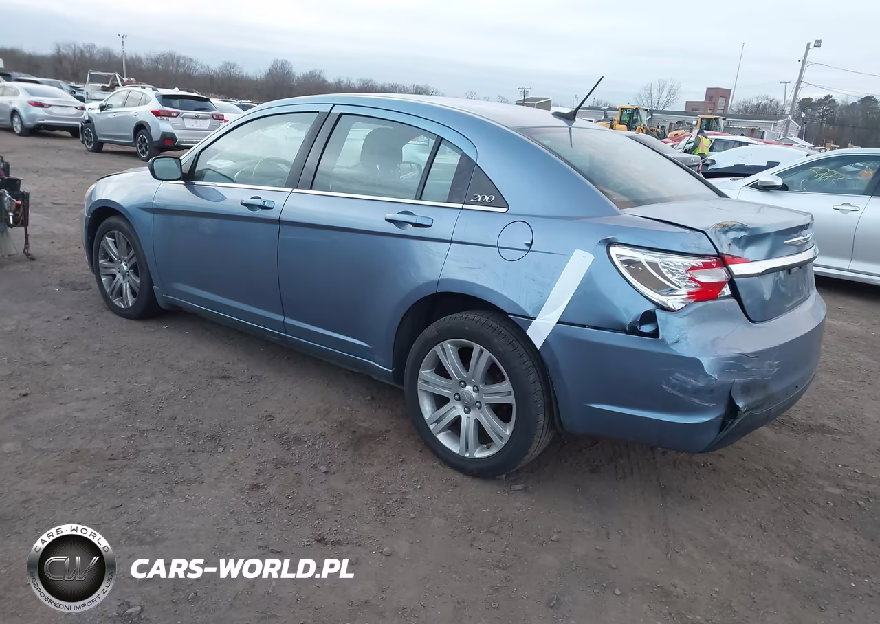 2011 Chrysler 200 Touring VIN:1C3BC1FB0BN623983 - 3