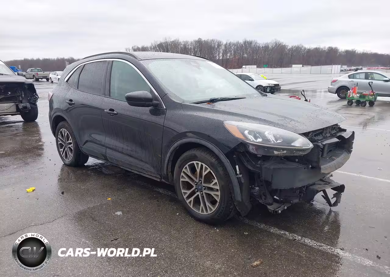 2020 Ford Escape Sel