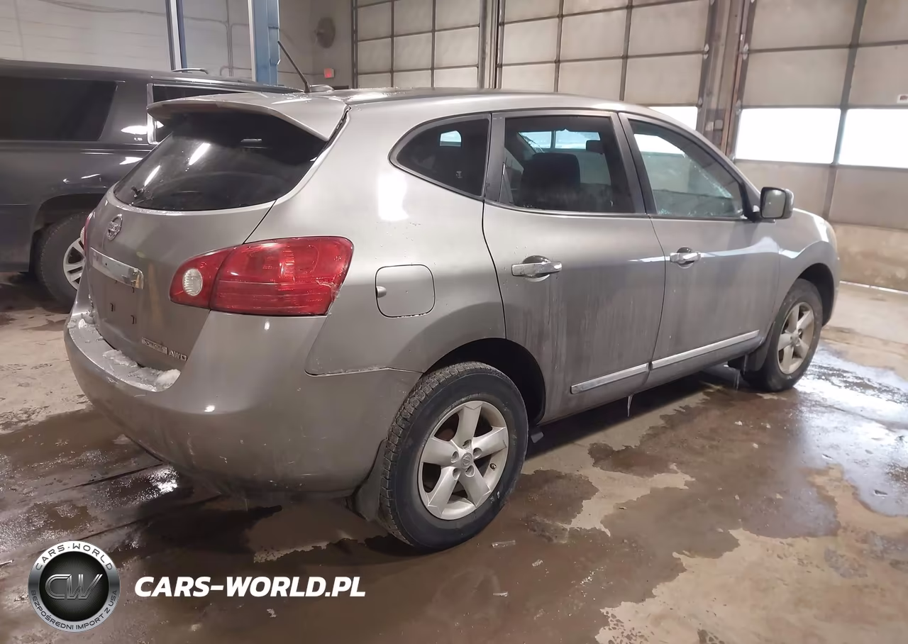 2013 Nissan Rogue S VIN:JN8AS5MV9DW124695 - 4
