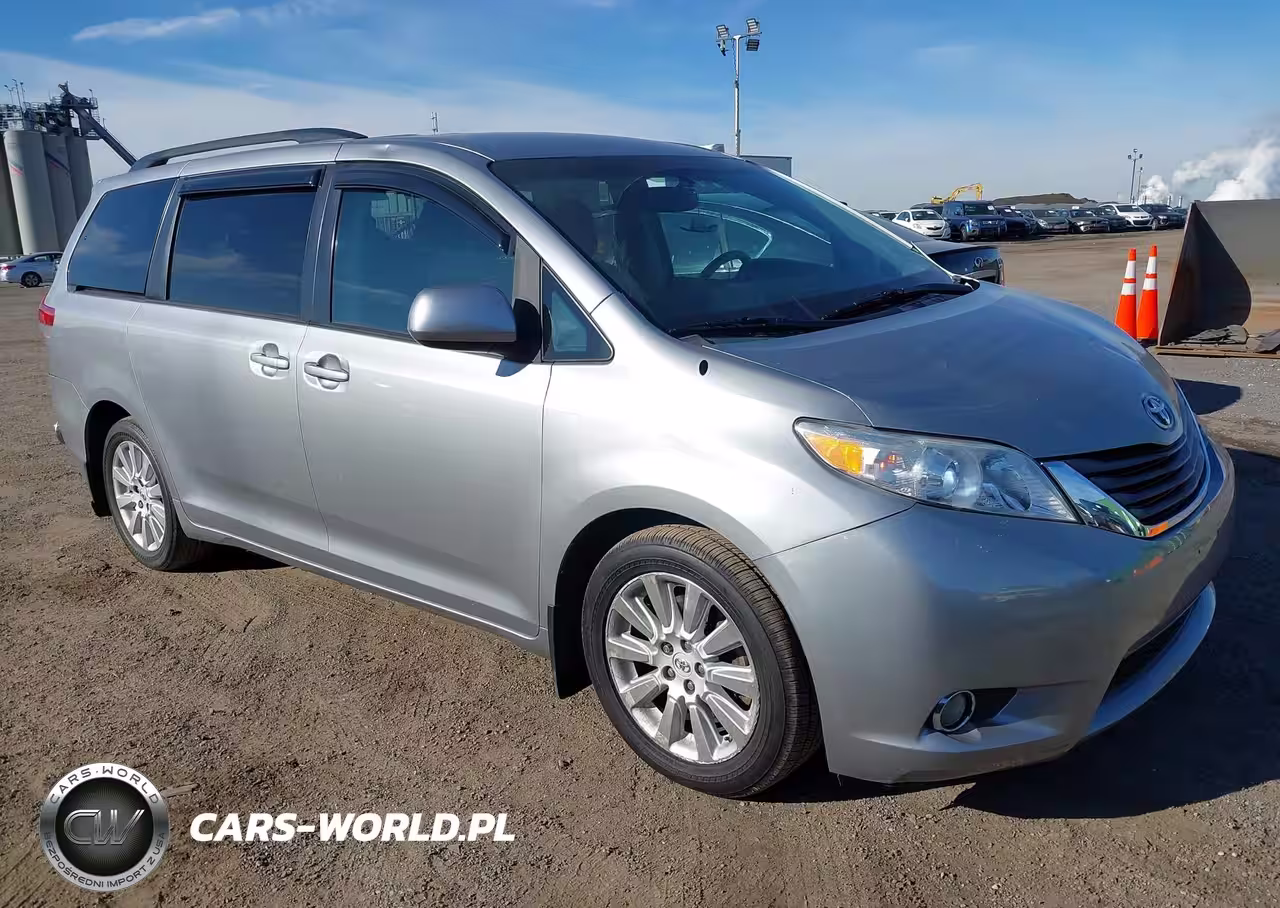 2012 Toyota Sienna Le 7 Passenger