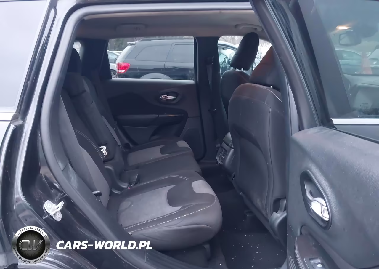 2014 Jeep Cherokee Latitude VIN:1C4PJMCB9EW226882 - 8