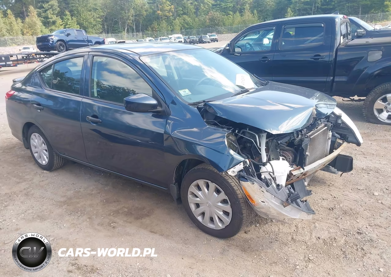 2017 Nissan Versa 1.6 S+ – zdjęcie 1 z 12
