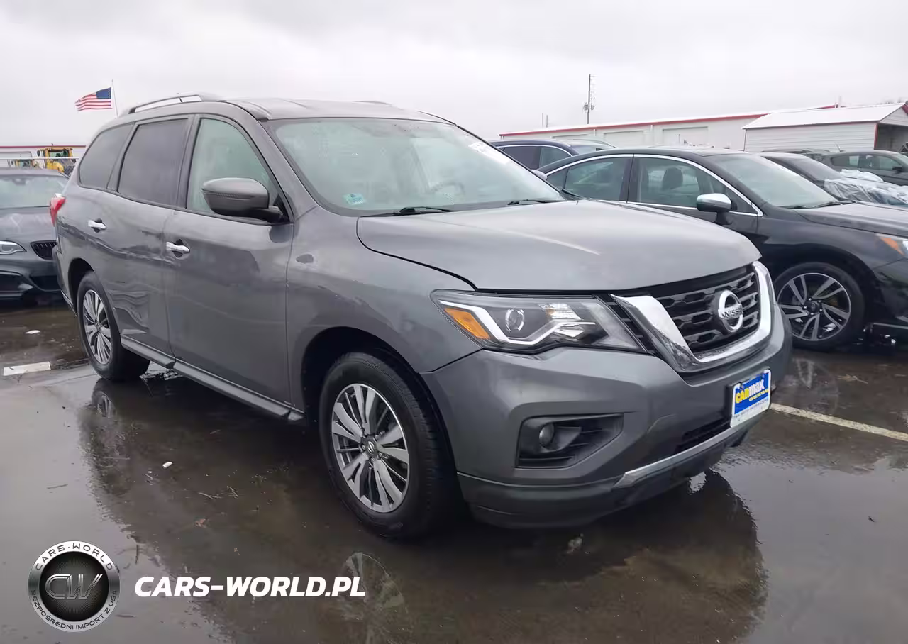 2018 Nissan Pathfinder Sv