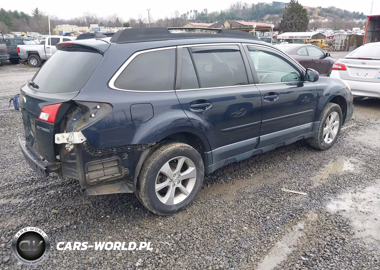 2013 Subaru Outback 2.5I Limited VIN:4S4BRCKC1D3313730 - 4