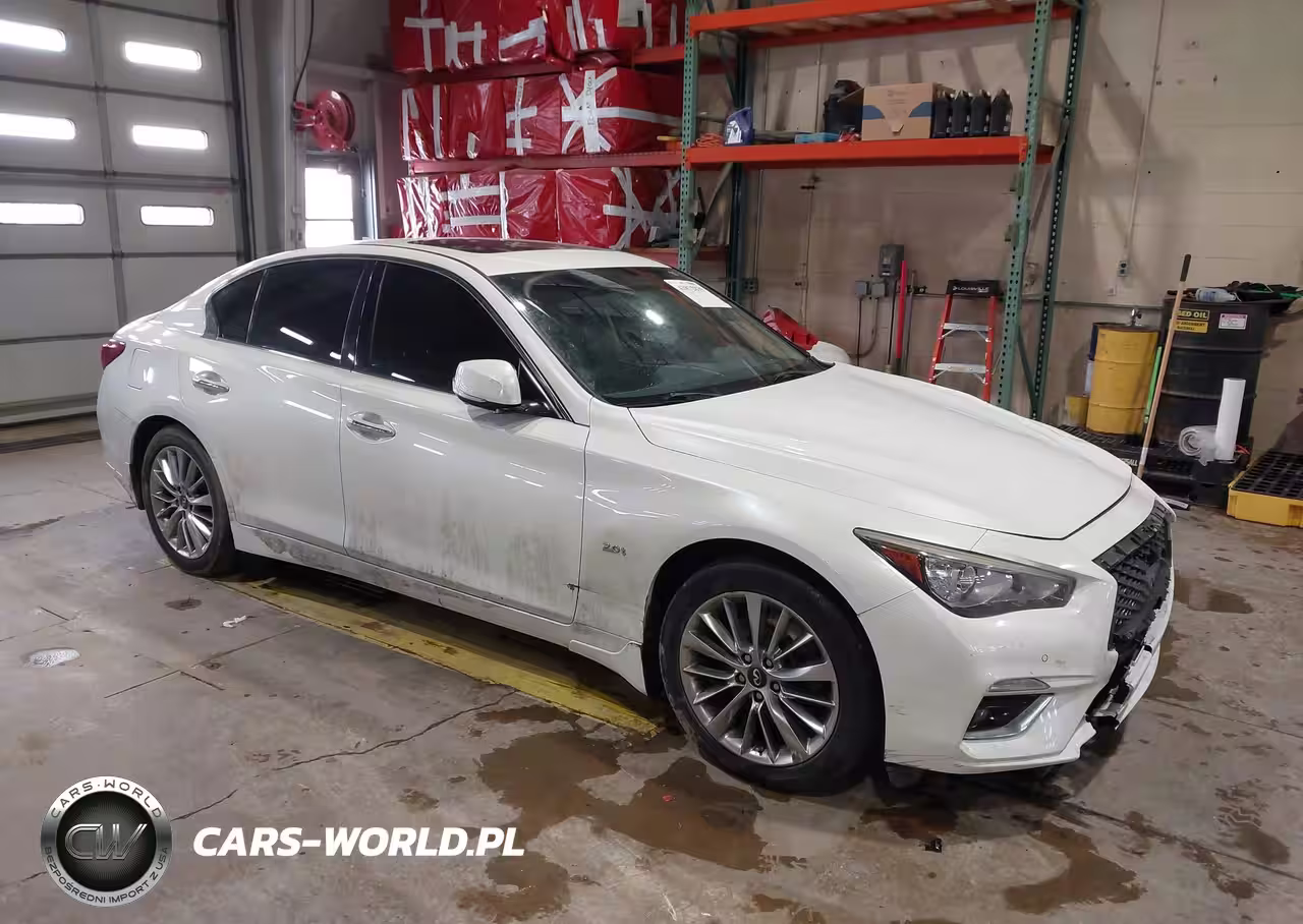 2018 Infiniti Q50 2.0T Luxe