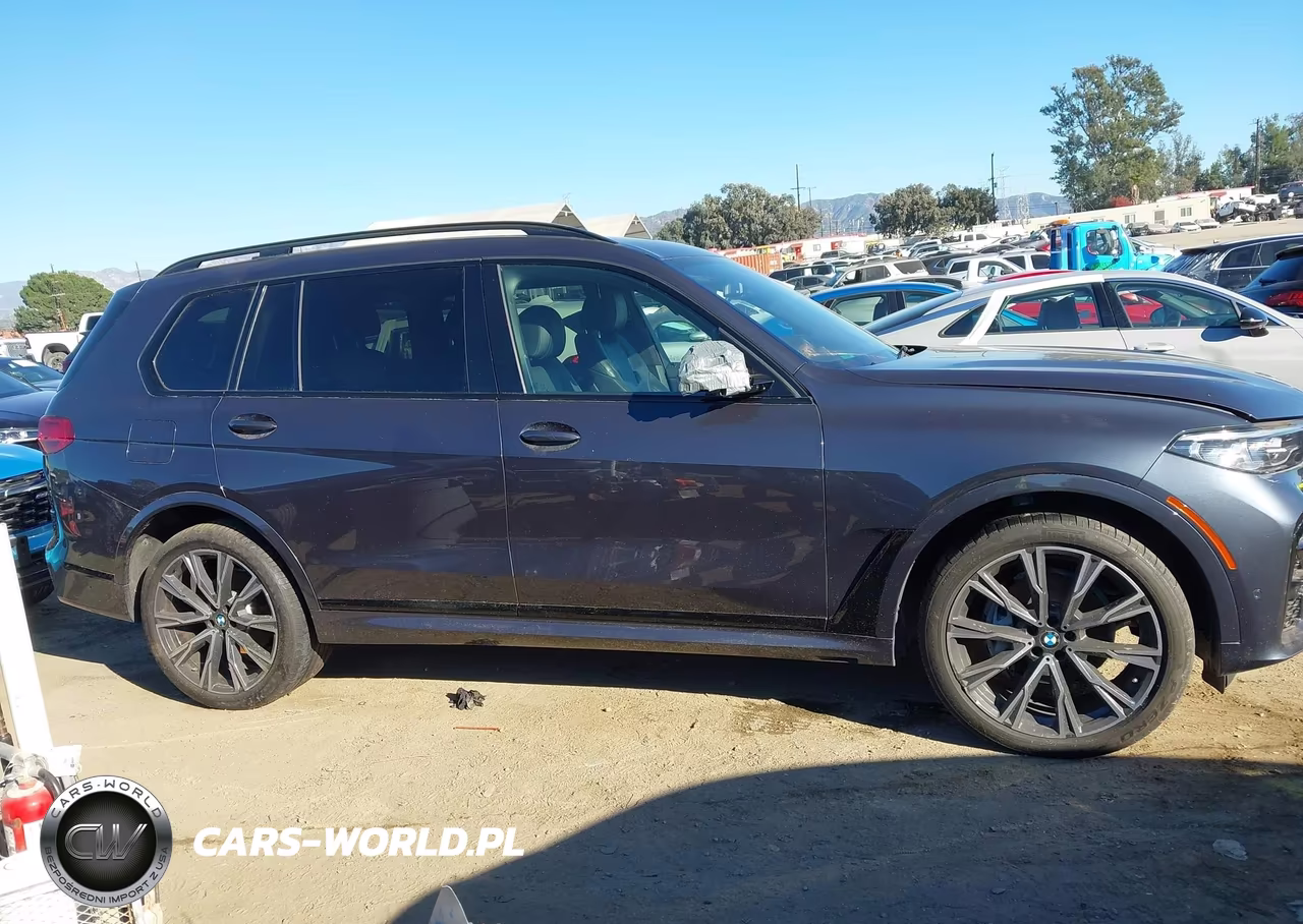 2022 BMW X7 xDrive40I VIN:5UXCW2C0XN9K72804 - 13