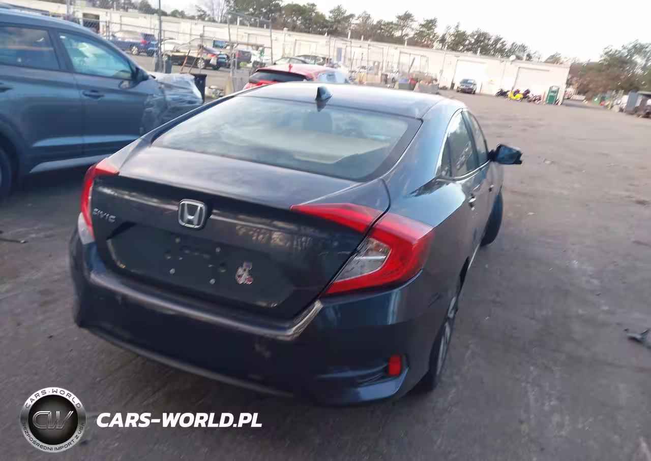 2018 Honda Civic Ex VIN:2HGFC2F74JH569837 - 4