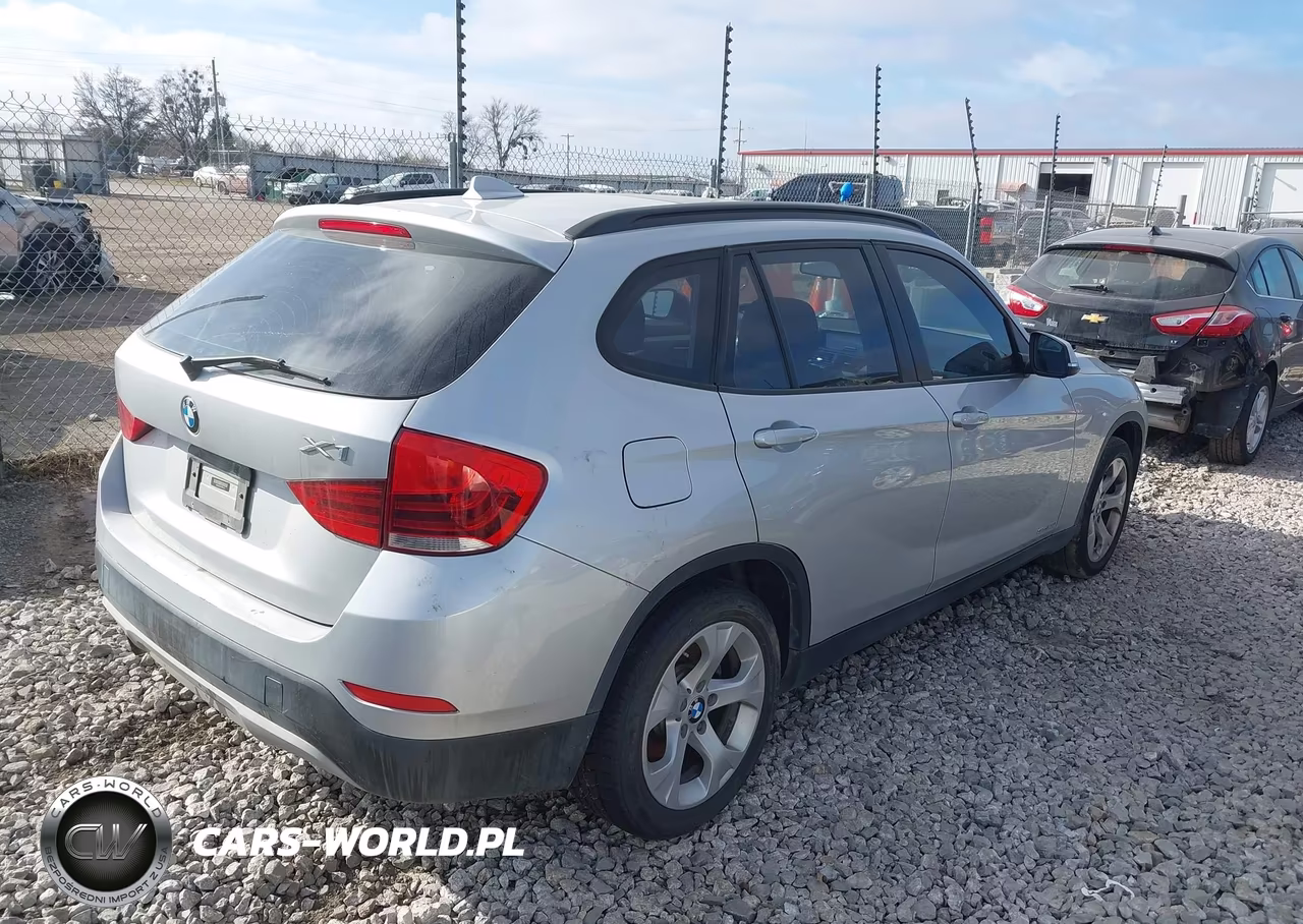 2015 BMW X1 Sdrive28I VIN:WBAVM1C55FVW58140 - 4