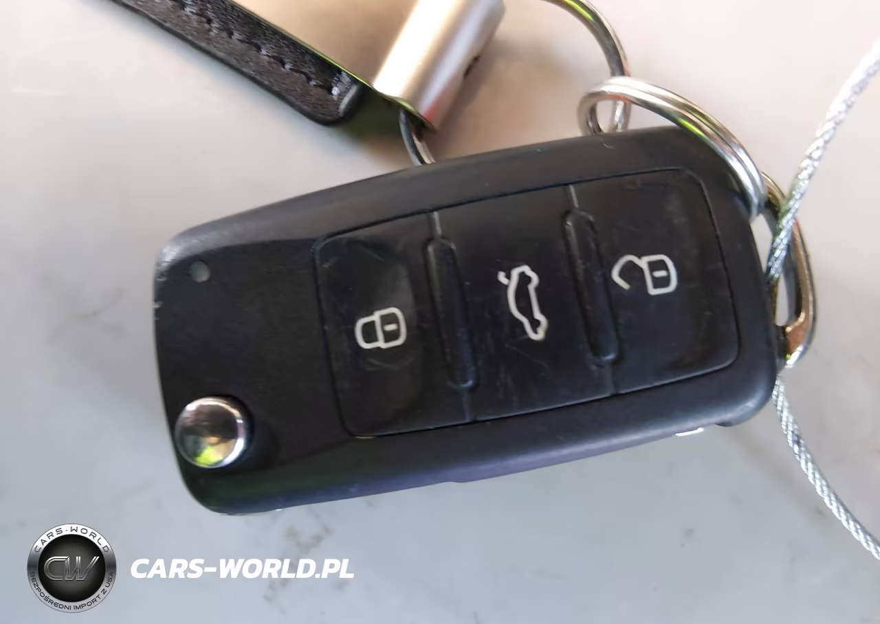 2014 Volkswagen Beetle 1.8T VIN:3VWJ17AT1EM651044 - 11