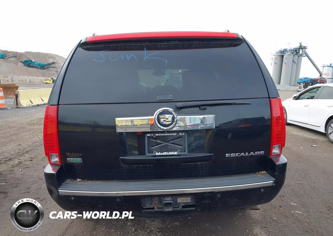 2012 Cadillac Escalade Luxury VIN:1GYS4BEF8CR187701 - 16