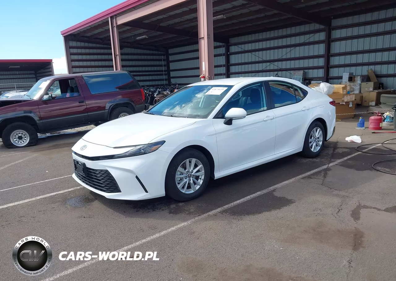 2025 Toyota Camry Le VIN:4T1DAACK9SU589719 - 2